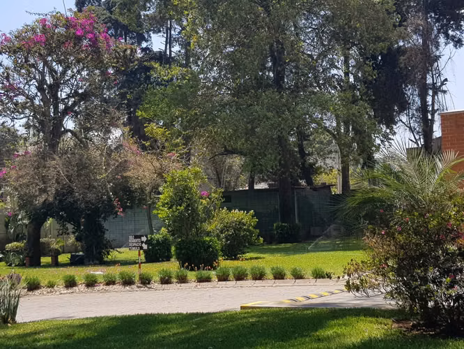 APARTAMENTO EN VENTA ZONA 7 JARDINES DE LA FLORESTA