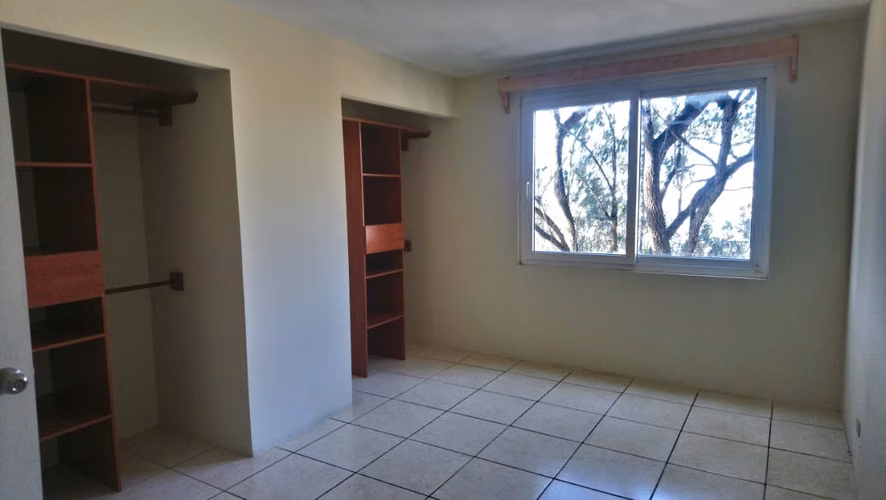 APARTAMENTO EN VENTA ZONA 7 JARDINES DE LA FLORESTA