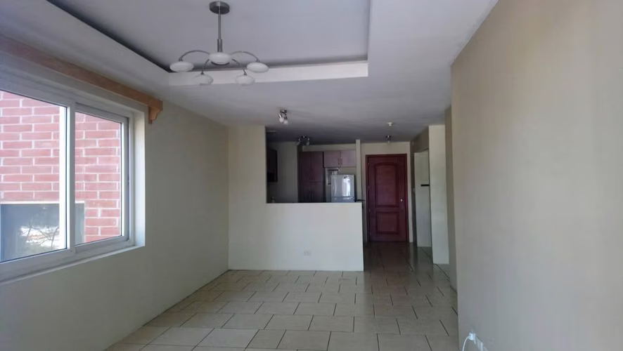 APARTAMENTO EN VENTA ZONA 7 JARDINES DE LA FLORESTA
