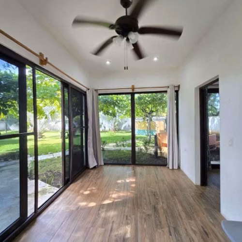 Chalet Amueblado en Venta Carretera a Monterrico