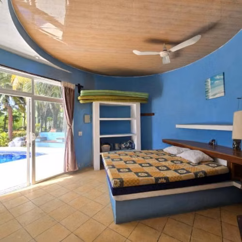 Chalet Amueblado en Venta Carretera a Monterrico