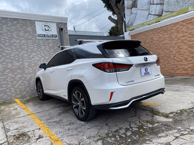 Lexus RX450HL Hybrid 4X4 Automática de Agencia Modelo 2022