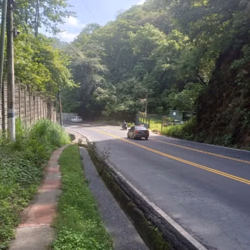 Terreno Comercial sobre Carretera Hacia Boca del Monte