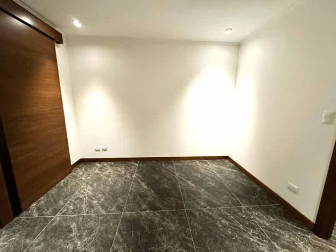 Apartamento en Venta en Zona 10