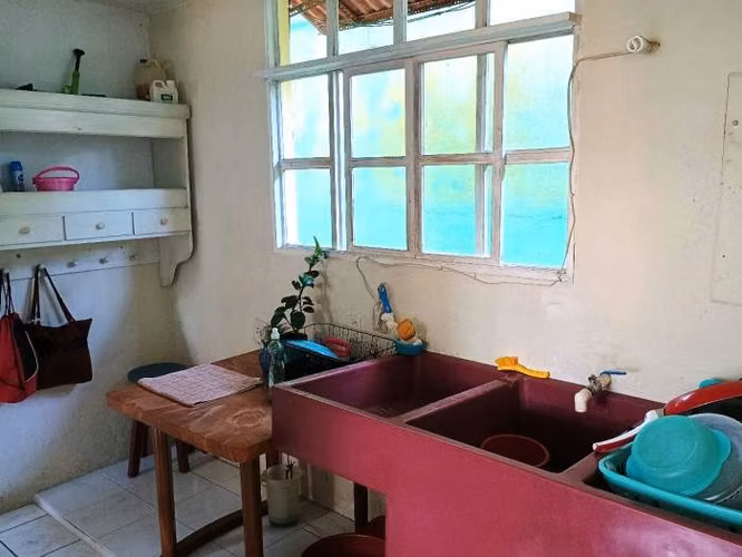CASA EN VENTA EN CARRETERA A SANTA ELENA BARILLAS