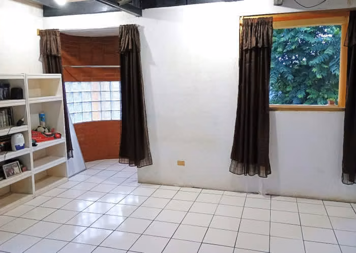 CASA EN VENTA EN CARRETERA A SANTA ELENA BARILLAS