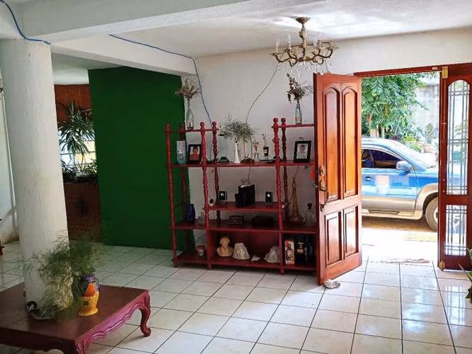 CASA EN VENTA EN CARRETERA A SANTA ELENA BARILLAS