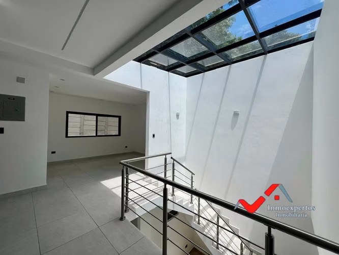 CASA EN VENTA CARRETERA CRISTO REY PIEDRA PARADA, ZONA 16 - Imagen 2