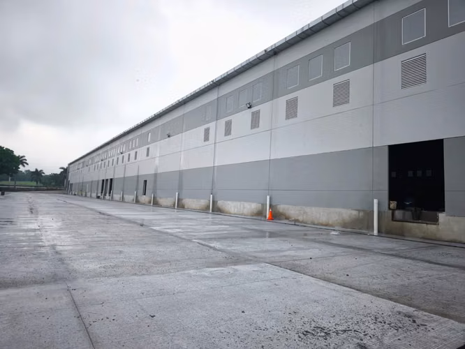 RENTA BODEGAS INDUSTRIALES DENTRO DE COMPLEJO CON UBICACIÓN ESTRATEGICA EN ESCUINTLA  (Acceso a RN-14 y CA-9) - Imagen 2