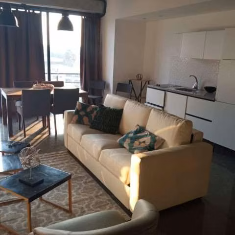 Apartamento Amueblado en Renta Edificio 4 Venezia
