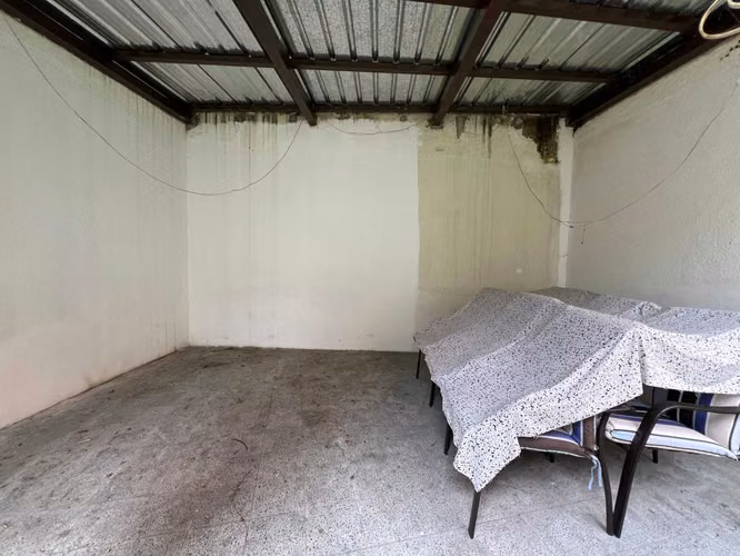 CASA EN VENTA ZONA 1 SOBRE 7MA AVENIDA