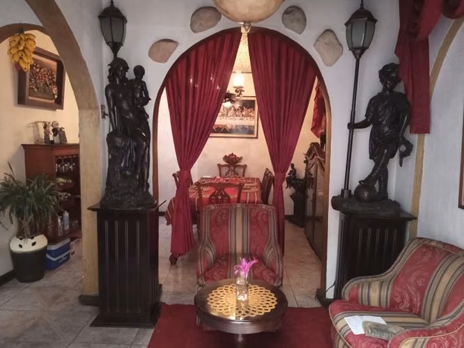 Venta de casa en Zona 1 de San Juan Sacatepéquez