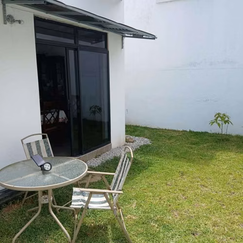 Casa en Villas El Renacer, Carret hacia San Jose Pinula