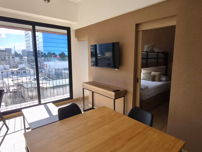ENTA APARTAMENTO EN EDIFICIO MERAKI ZONA 10(AMUEBLADO, IDEAL PARA INVERSION - Imagen 2