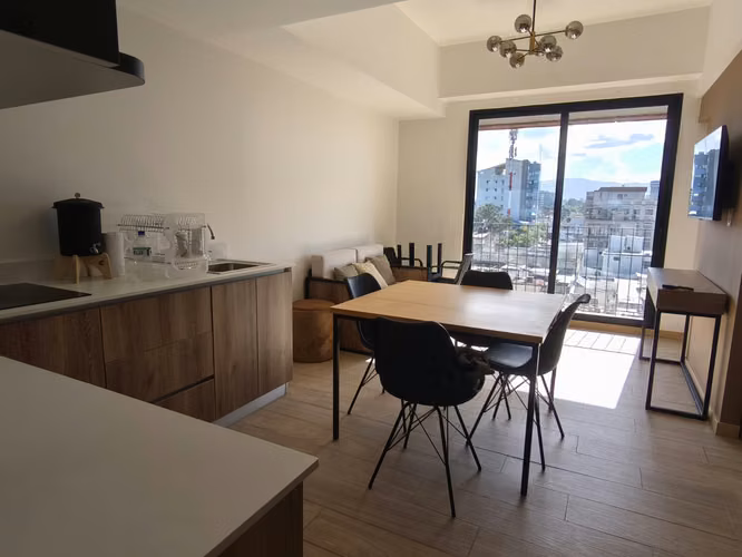 ENTA APARTAMENTO EN EDIFICIO MERAKI ZONA 10(AMUEBLADO, IDEAL PARA INVERSION