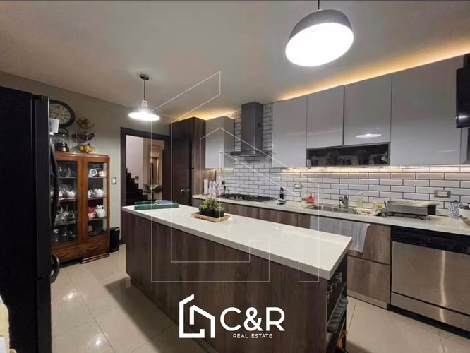 Amplia Vivienda en Venta, Condominio Las Vistas, Fraijanes