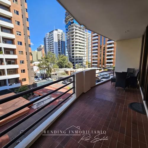 Alquiler de Apartamento Edificio Casa Rialto Zona 14 con un Dormitorio y 2 Parqueos