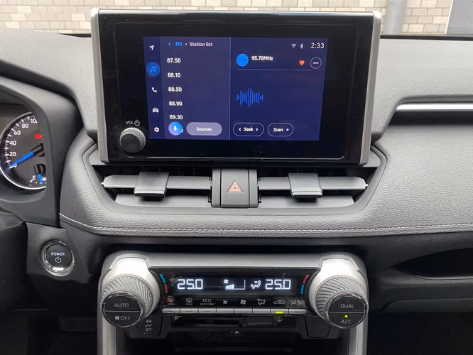Toyota Rav4 Hybrid 4x2 Automática de Agencia Modelo 2024