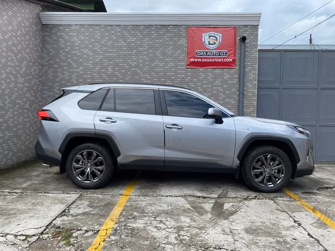 Toyota Rav4 Hybrid 4x2 Automática de Agencia Modelo 2024