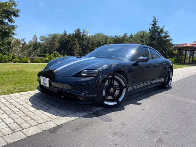 Porsche Taycan Eléctrico Importado Modelo 2022