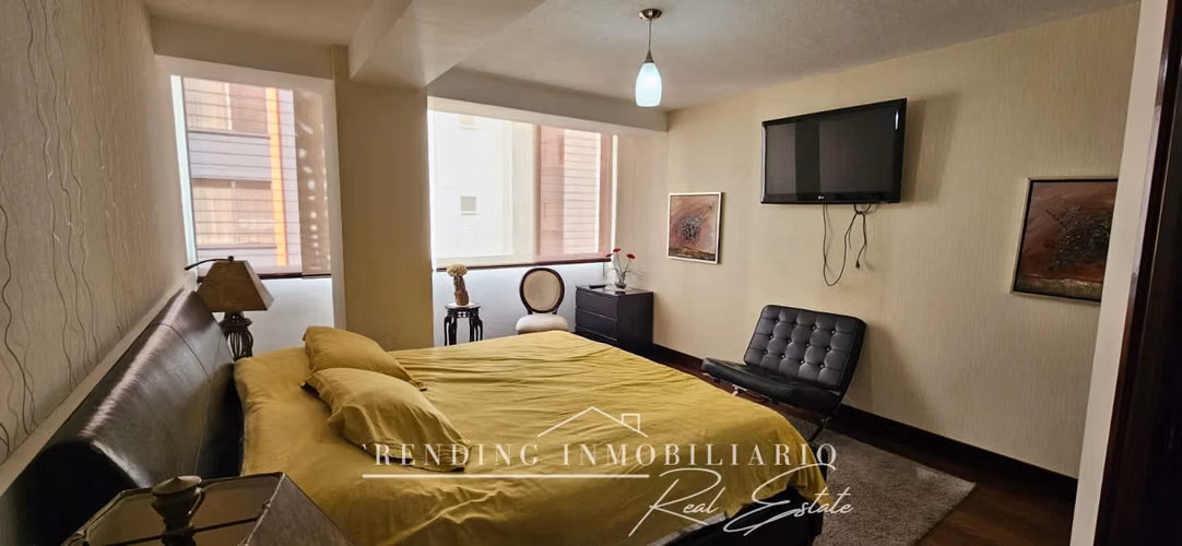 Apartamento en Renta Amueblado edificio Morada del Acueducto zona 10 3 dormitorios