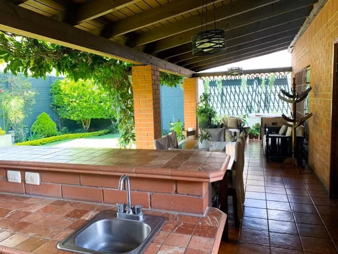 VENTA CASA SAN CRISTÓBAL B1.