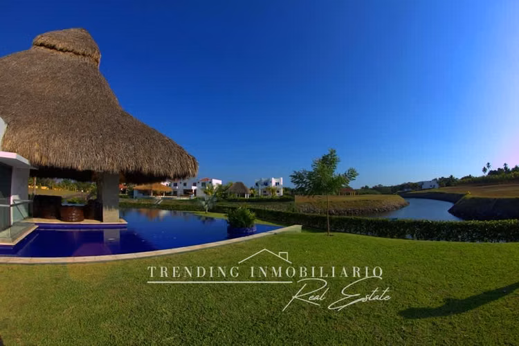 Venta de Terreno Plano Condominio de Lujo Pérgolas del Mar Iztapa con 3,275 v²