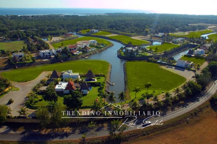 Land for sale in Pérgolas del Mar, Iztapa, 3,275 v² | Flat and within a luxury condominium