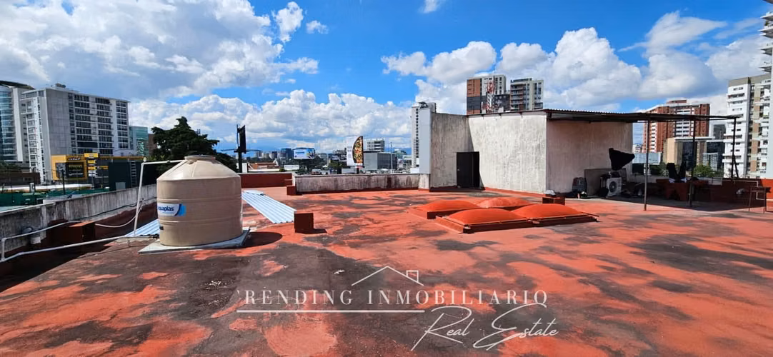 Propiedad de 3,488 m² en Venta Diagonal 6 Zona 10 con 98 Parqueos para Inversionistas