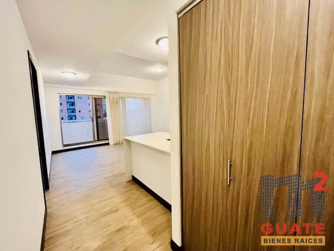 Vendo Apartamento en Zona 10 - Imagen 8
