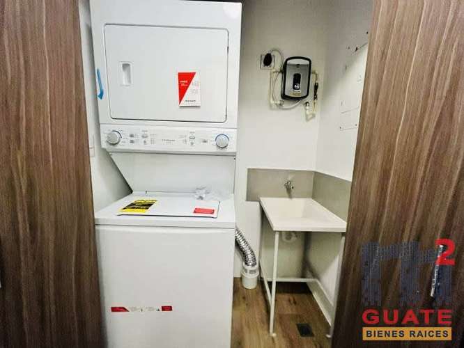 Alquilo Apartamento en Zona 10 - Imagen 11