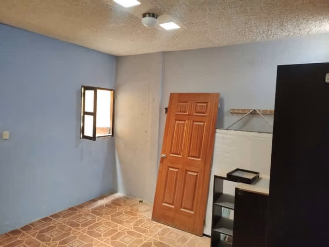 Vendo Casa en Res. el Tabacal zona 1 de Villa Nueva