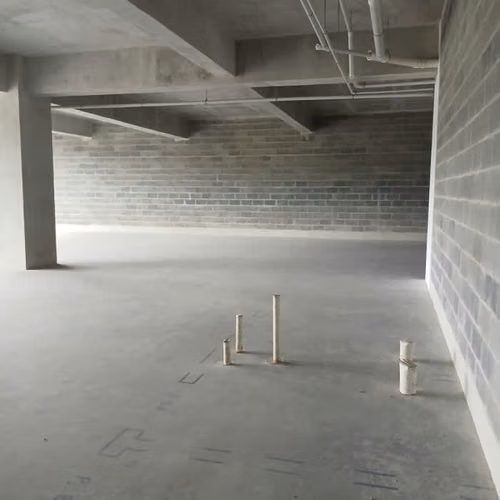 Rento Oficina Comercial en Zona 15
