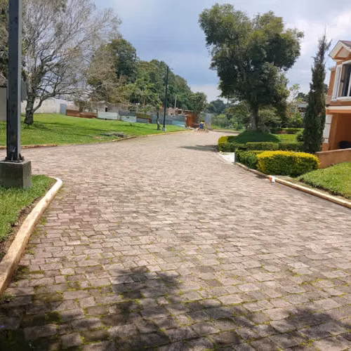 TERRENO EN VENTA EN SAN MARTIN DE ALLENDE - CES