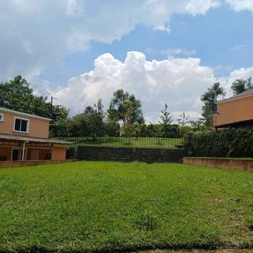 TERRENO EN VENTA EN SAN MARTIN DE ALLENDE - CES