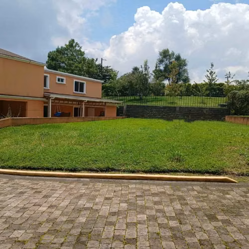 TERRENO EN VENTA EN SAN MARTIN DE ALLENDE - CES