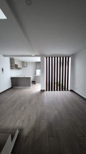 VENDO CASA EN RESIDENCIAL HACIENDA REAL EN ZONA 16