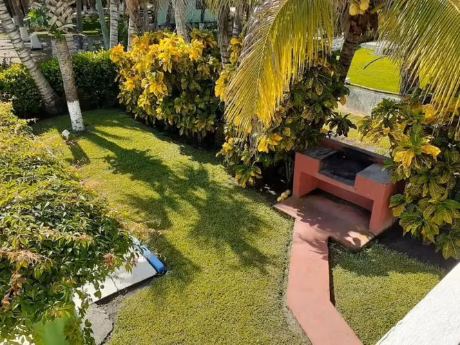 Chalet en Monterrico a 50 mts de la playa