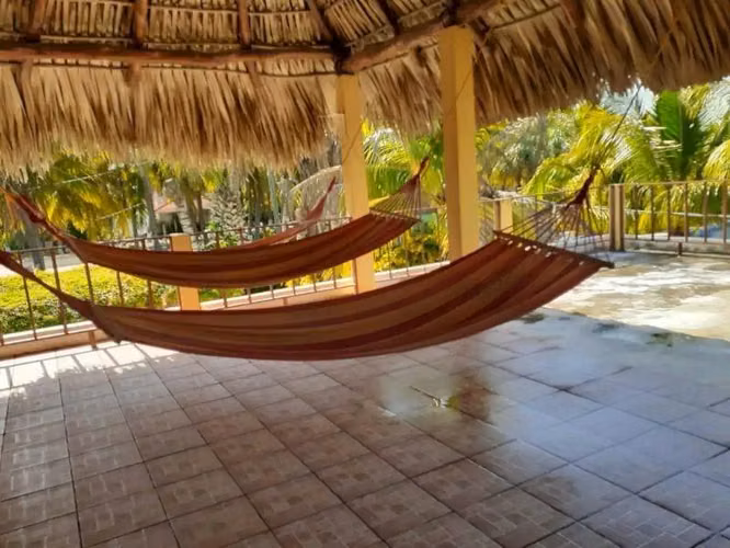 Chalet en Monterrico a 50 mts de la playa