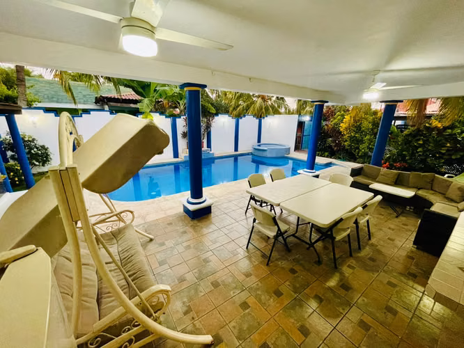 Casa con piscina privada en condominio en Chulamar | Casa Bella en Puerto San José