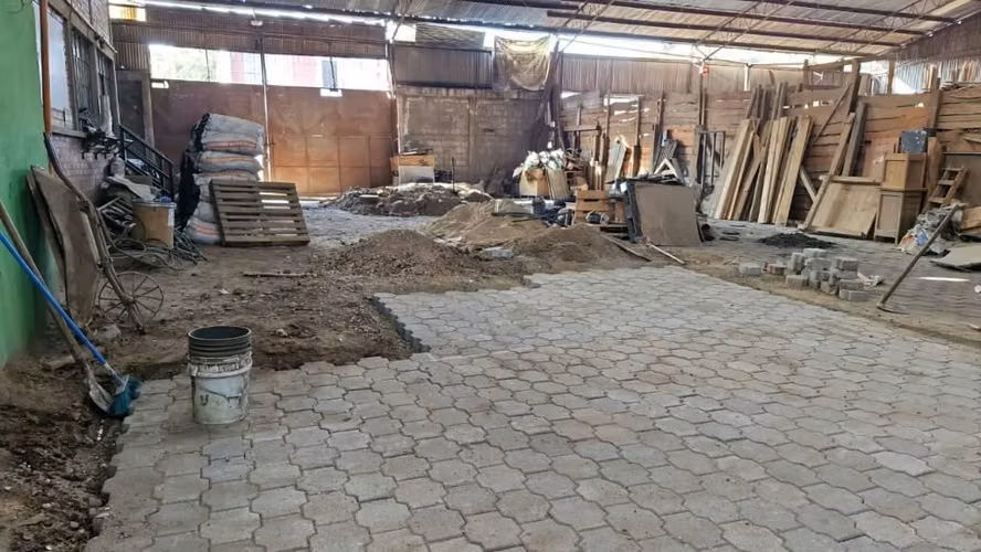 ALQUILO o Vendo Bodega  Muy buena ubicación
