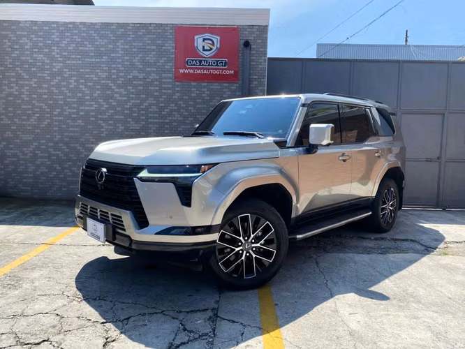 Lexus GX550 de Agencia Modelo 2025
