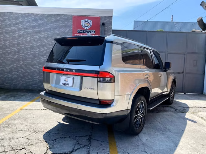 Lexus GX550 de Agencia Modelo 2025