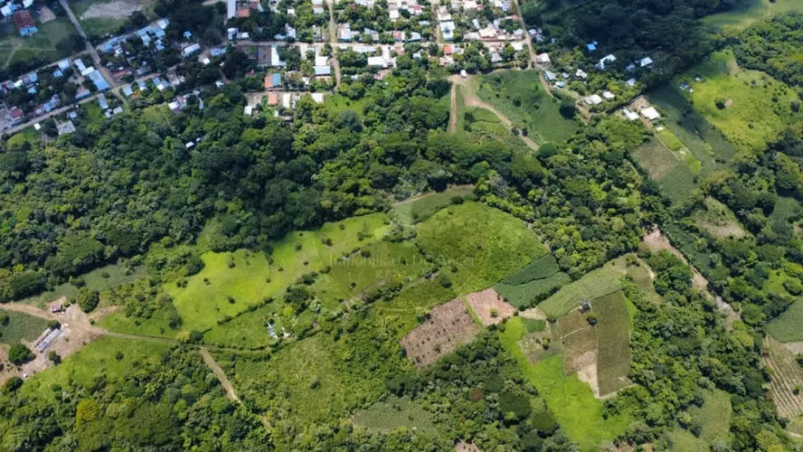  Terreno en Venta en Villa Canales, ¡Oportunidad de Inversión! 