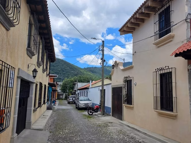 Casa estilo colonial, San Gaspar Vivar, Antigua Guatemala