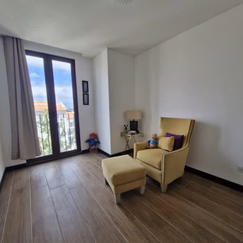 Apartamento amueblado en renta Lirios de Cayala Zona 16
