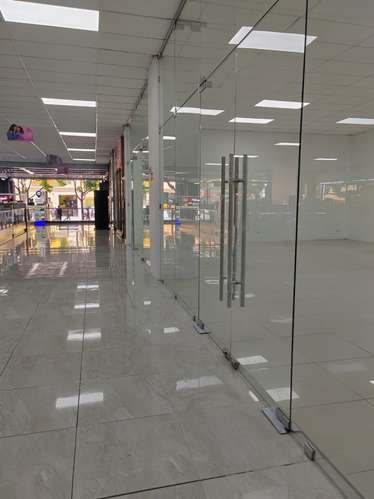 LOCAL EN RENTA - CENTRO COMERCIAL LOS CAPITOL ZONA 1 - Imagen 3