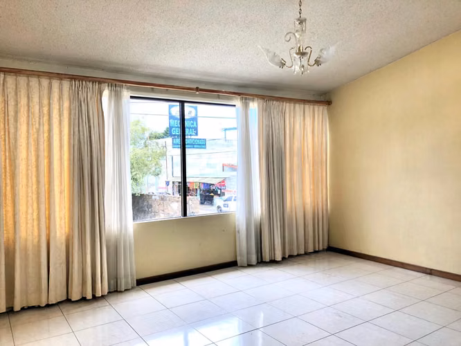 CASA EN VENTA EN CARRETERA A EL SALVADOR KM 14.5 Condominio Santa Bárbara II