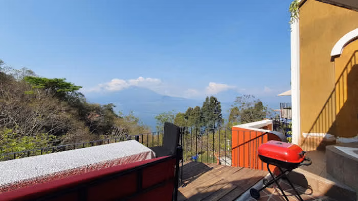 Vendo o Alquilo Casa con 210.60m2 en Panajachel