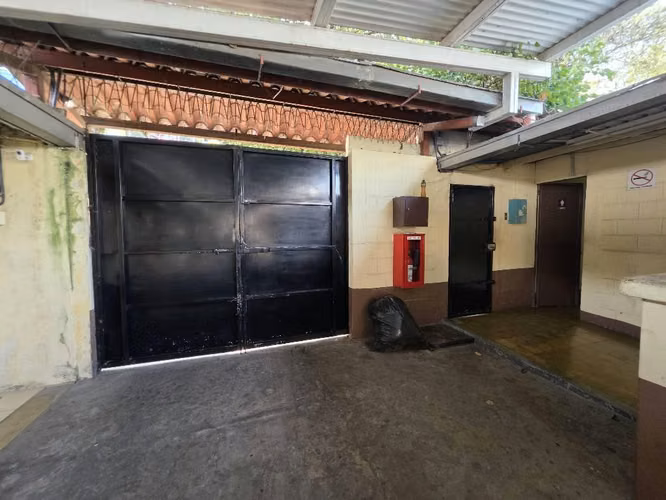Z.10 VENDO TERRENO 1623.52v² EN ZONA VIVA USD2,300,000